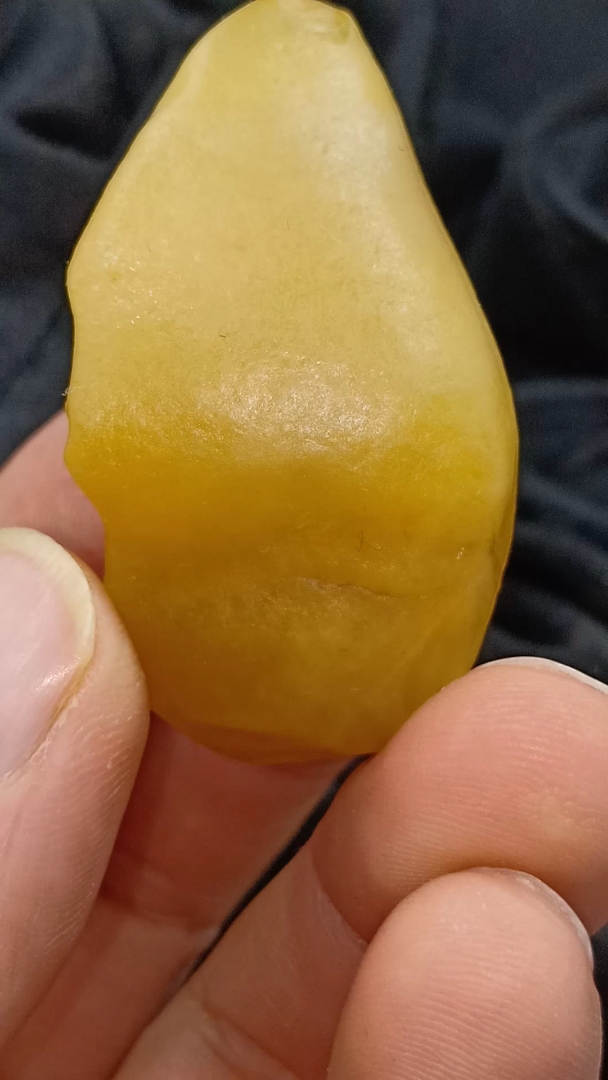 新疆戈壁金丝玉籽料