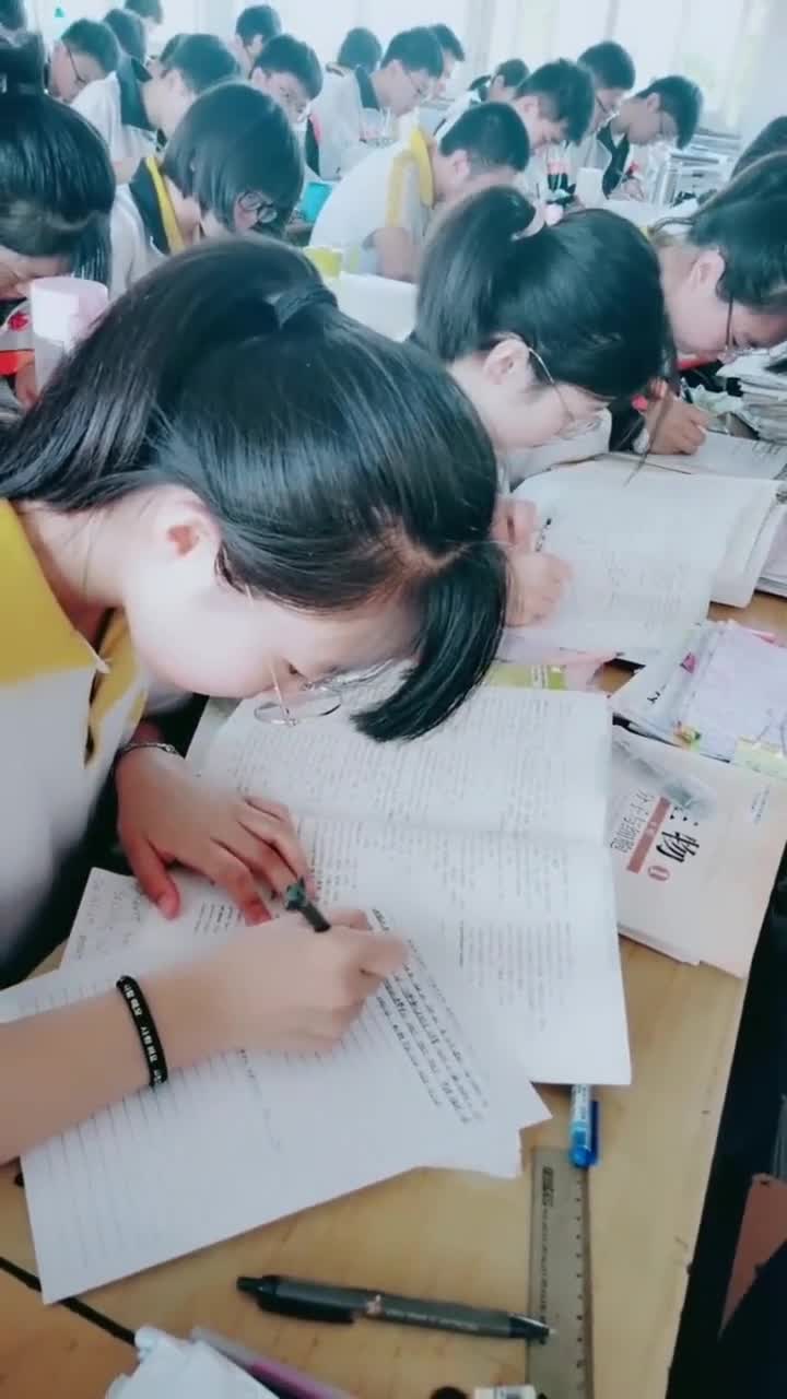 衡水中学的学霸,每天都是这样读书,到处充满紧张的气氛!