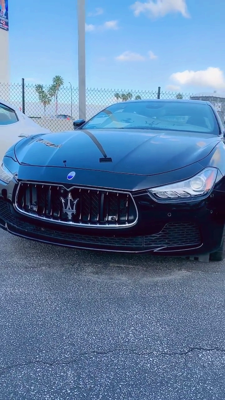 街拍美女#美国5w买玛莎