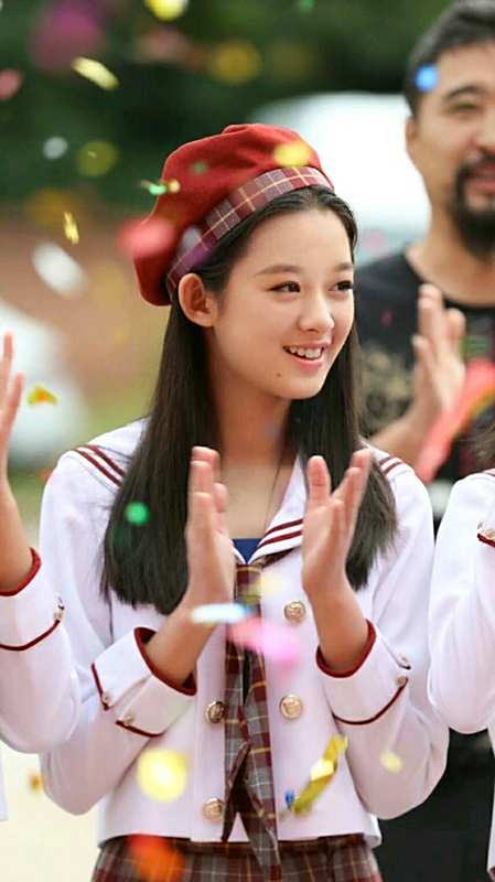 娱乐#黄杨钿甜央视我爱甜甜圈开机