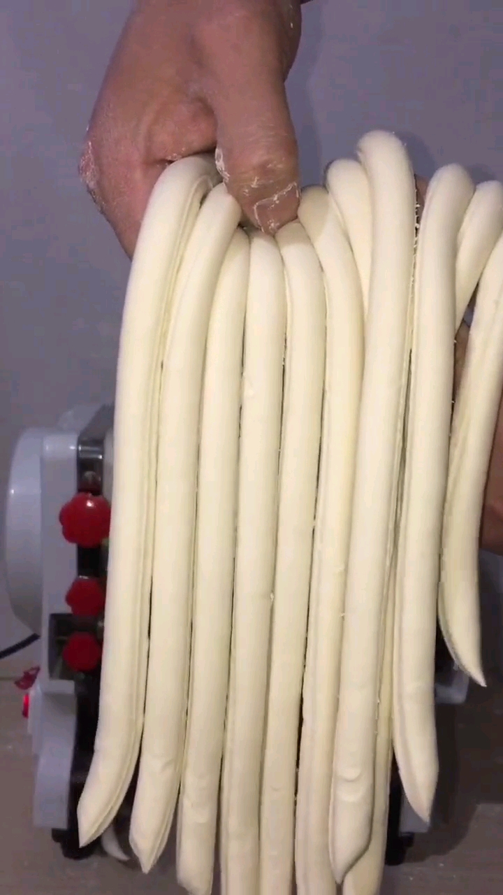手指头这么粗的面条谁吃过?
