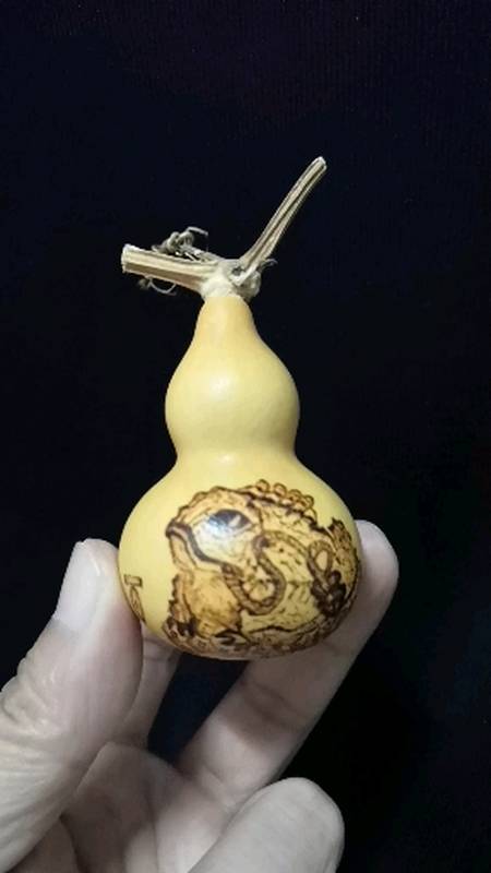 文玩烙画葫芦—金蟾,招财进宝