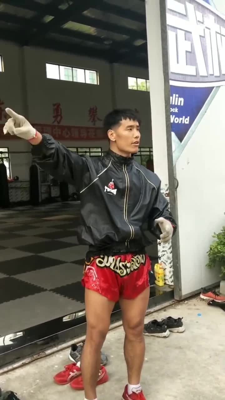 死神方便我不仅希望你们练好搏击,更希望你懂得如何做人