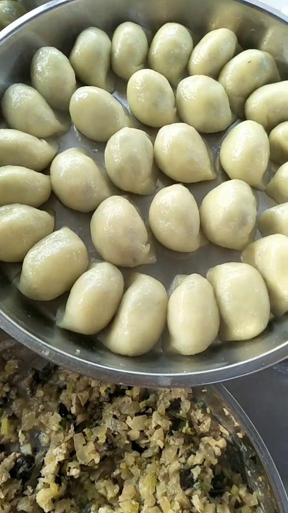 新鲜出炉的黄糍#舌尖上的美食