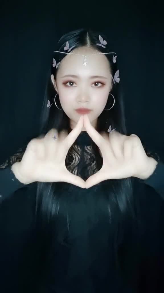 stars手舞战队他们都说我眼神凶其实我很温柔的羽儿小姐姐星探家