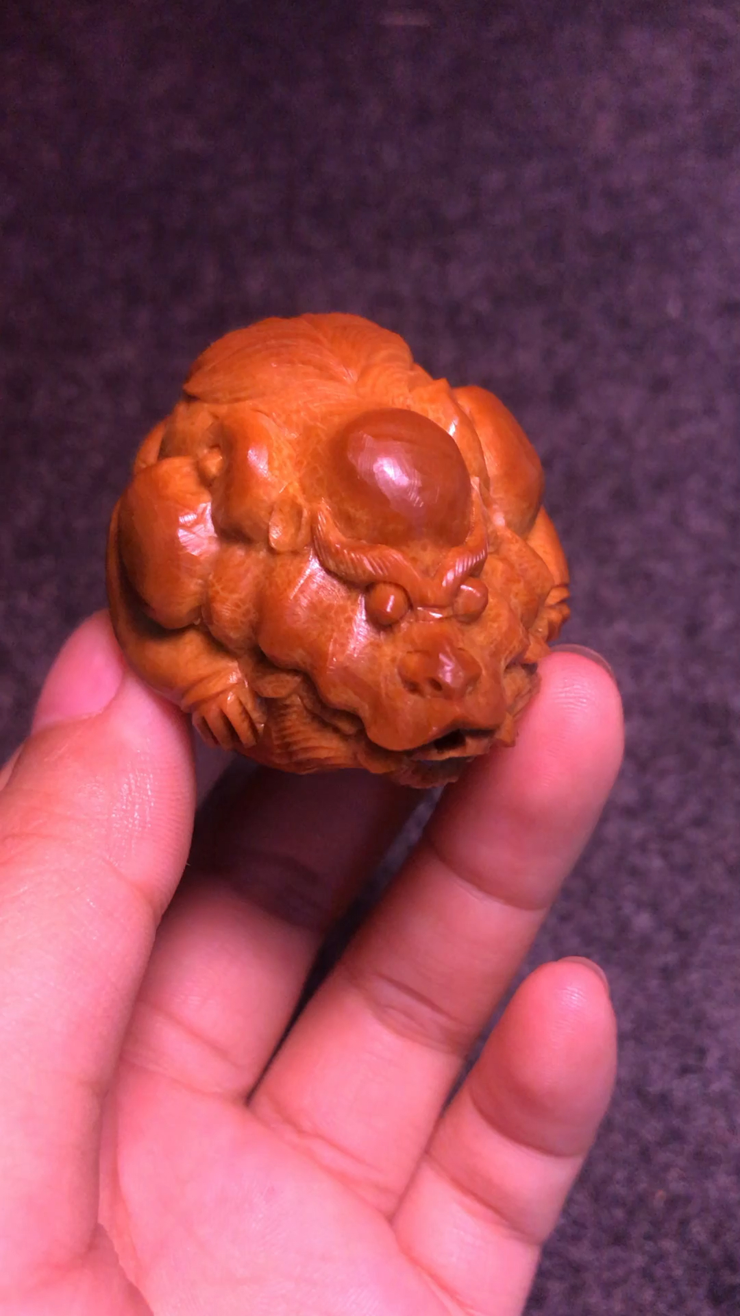 巴西大橄榄核纯手工雕刻!貔貅!