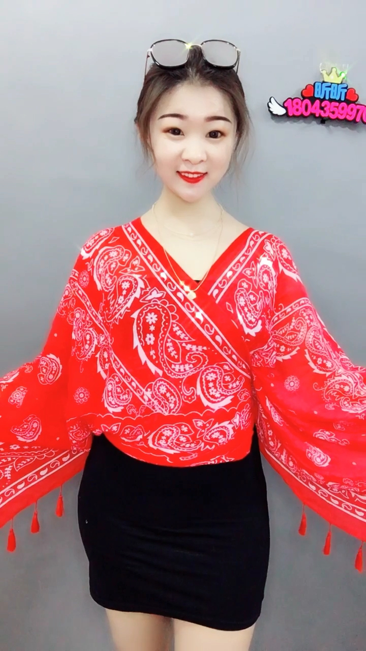 古装汉服都不是,只是丝巾