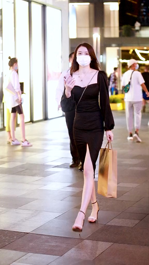 来自的德阳的空姐小姐姐,身材气质真的是太出众了