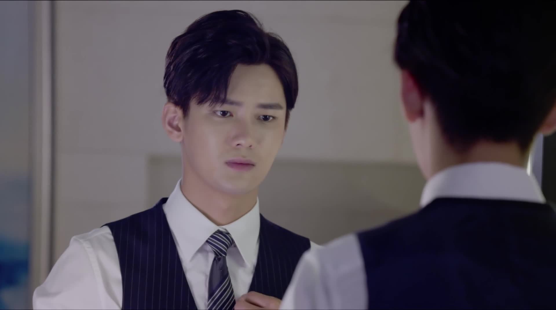 国民老公:两人关系不简单,一起烛光晚餐,陆总给乔找工作