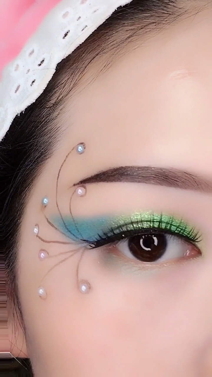 好物推荐#六一儿童节.孔雀舞眼妆