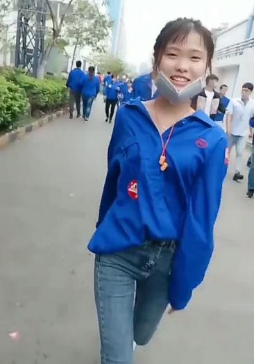 中国好青年#漂亮的工厂妹
