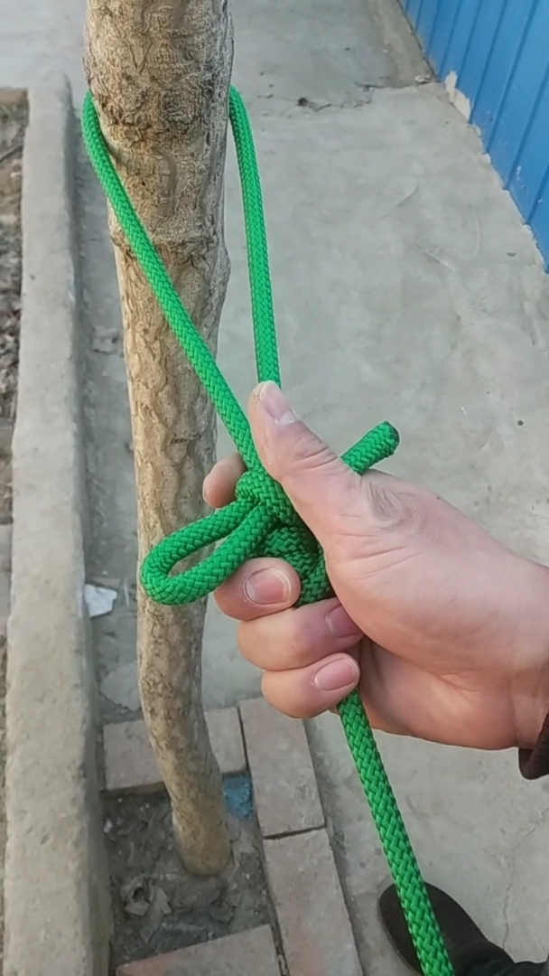 拉帐篷晾衣服实用的营钉结!