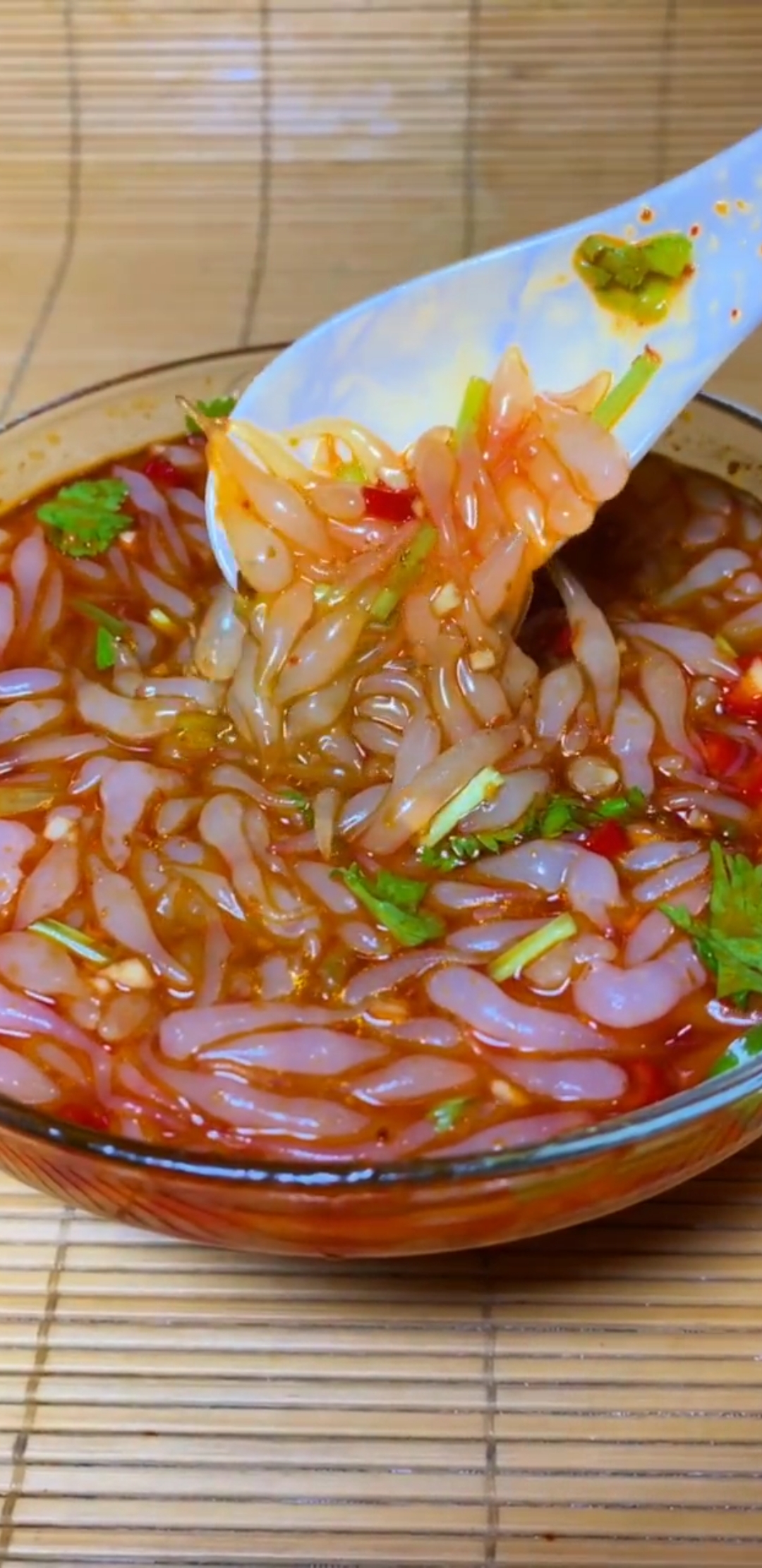 家乡特色美食#天气越来越热,来一碗酸辣漏鱼尝尝吧