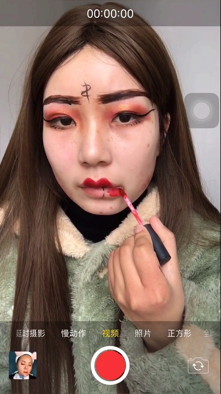 春节在家无聊画个社会妆