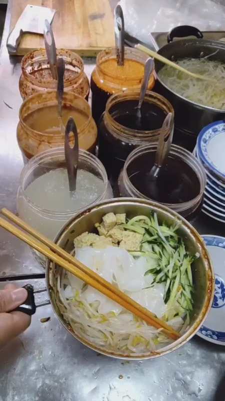 凉皮六大调料红油辣椒油芝麻酱醋水料水蒜水麻油各种调料具体做法在