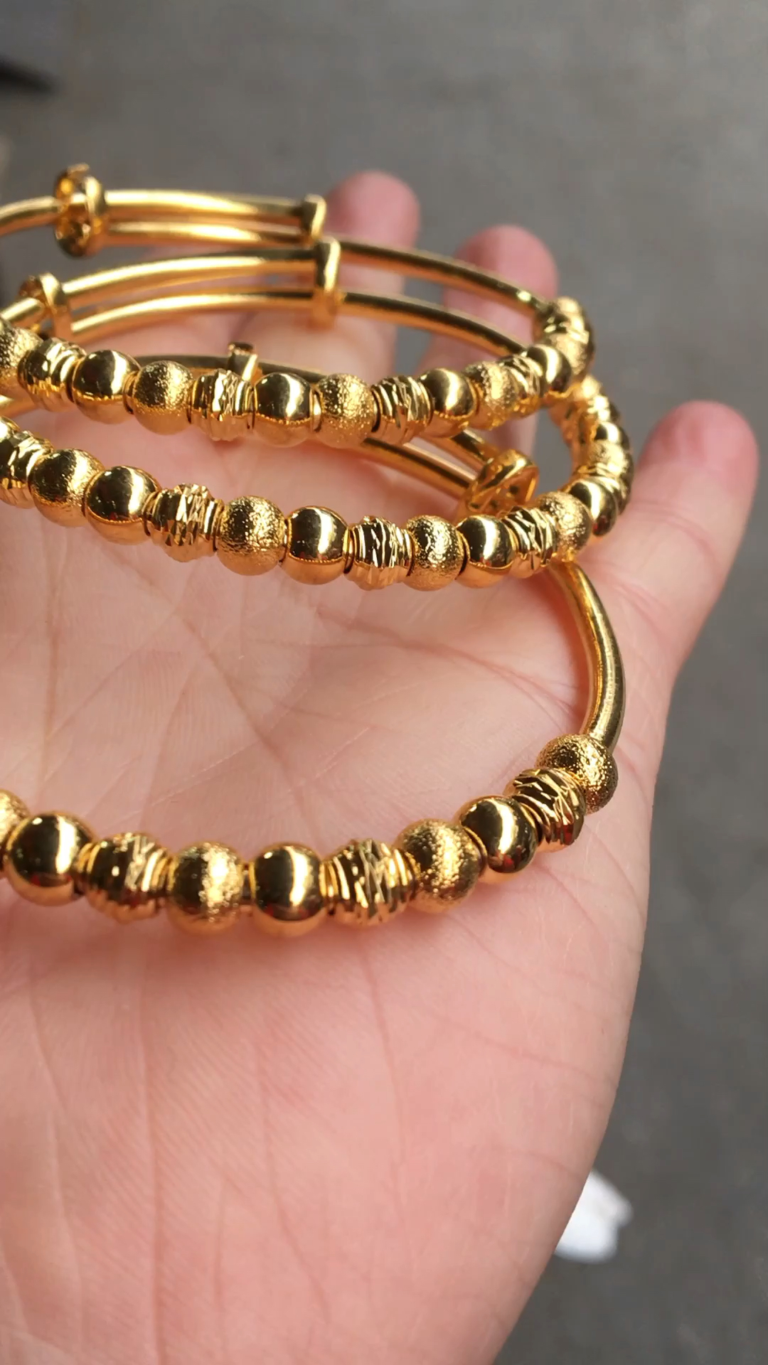 泰国金手镯不掉色