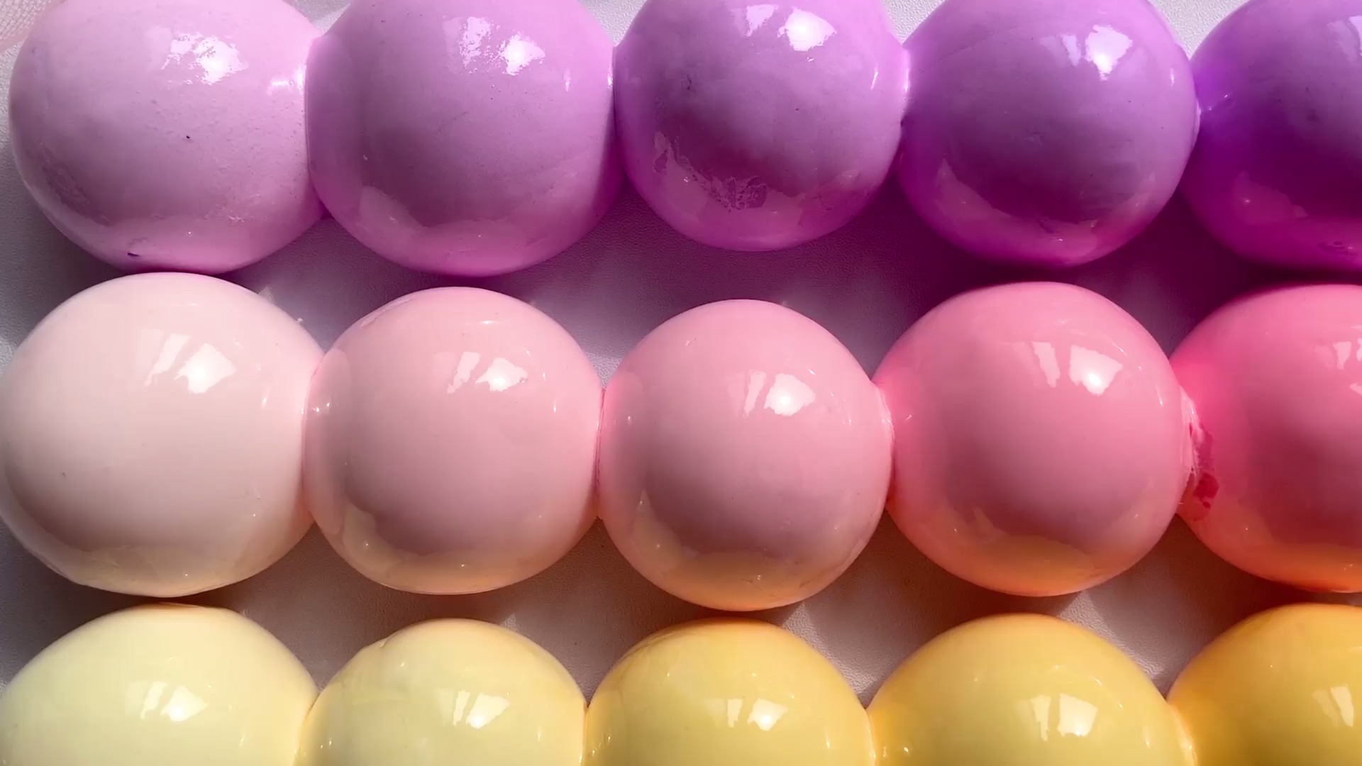 声控#渐变彩虹色鸡蛋仔声控,捏爆声音超解压,耳朵太过瘾了