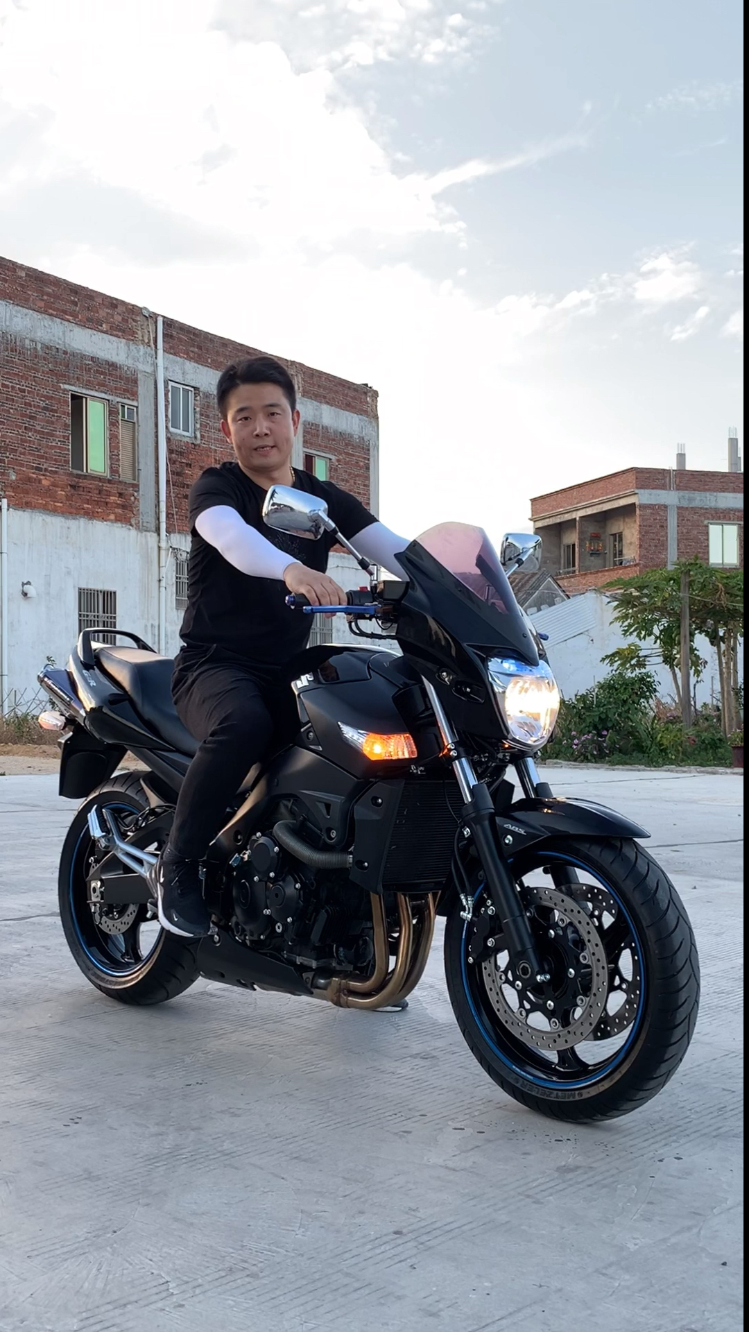 铃木gsr400#2015铃木gsr400最强400cc四缸