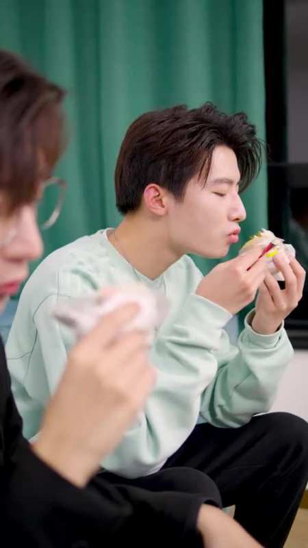 我要上热门#落单的那个最可怜@wuli米言#创作灵感