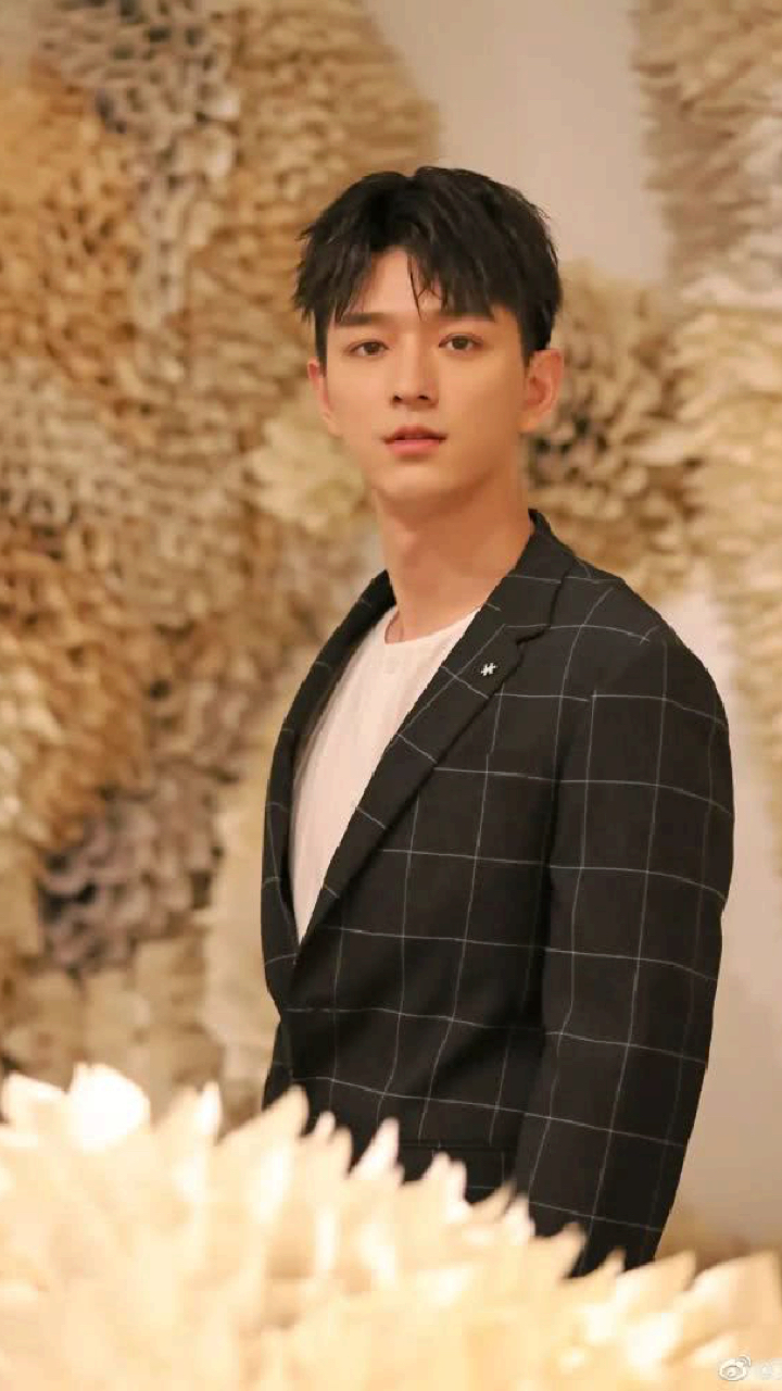 这样的沈哲着你们还认识吗?