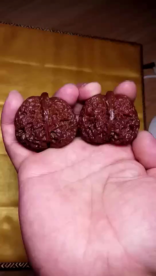 铁核桃 老树已死 盘玩7年