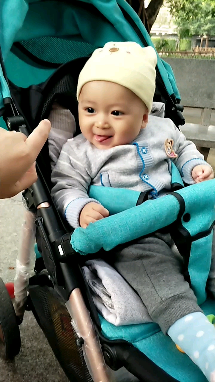 爱的魔力转圈圈#赵丽颖的儿子,比我家宝贝只小六个月,起点相差却那么