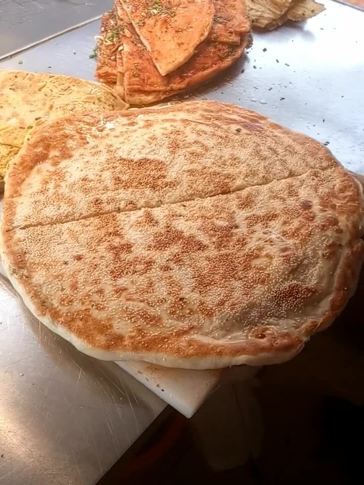 《新手建议一斤面放八两水》喜欢做面食的朋友,可以关注