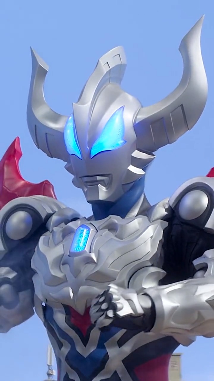 奥特曼#长角的奥特曼,你觉得谁更有王者霸气?