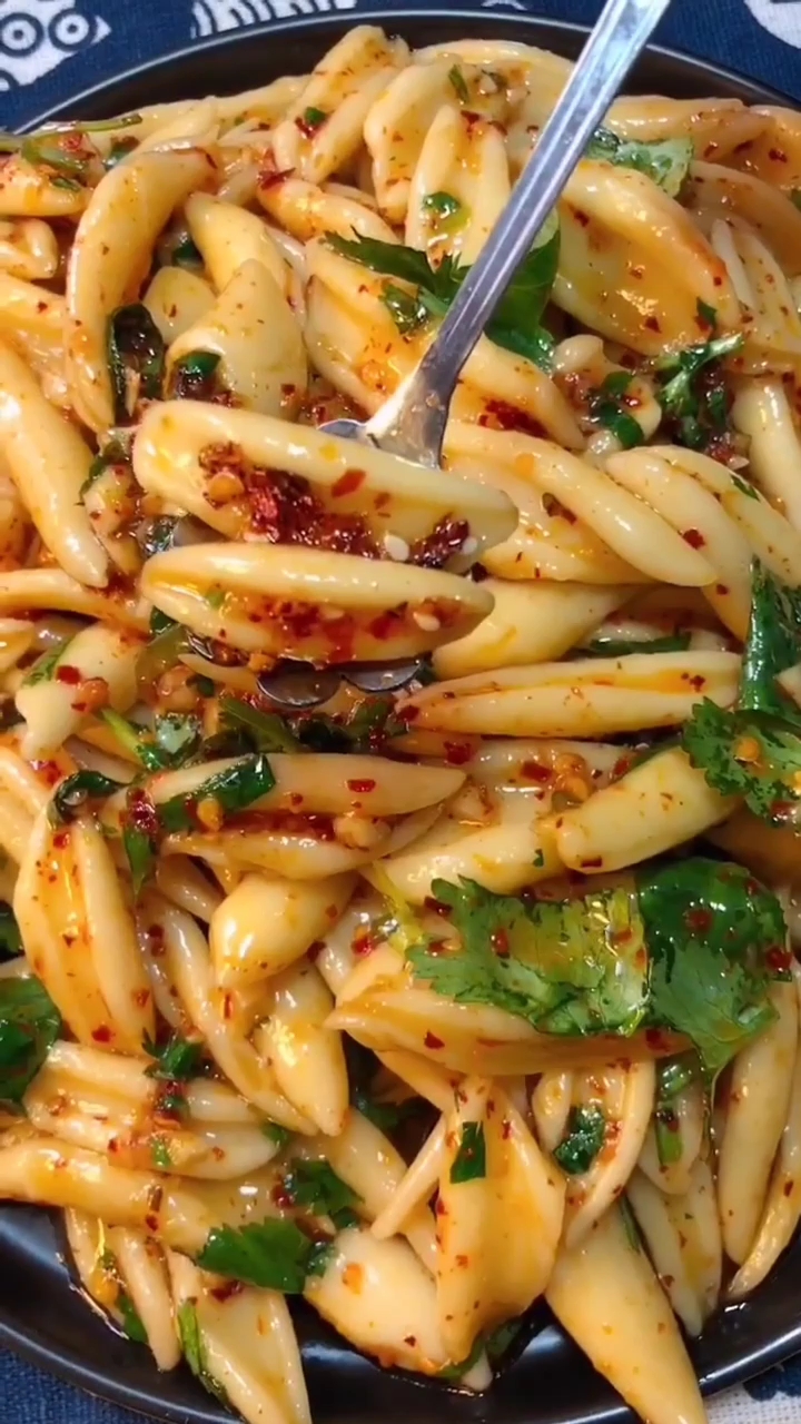 拌拨鱼子,吃不饱