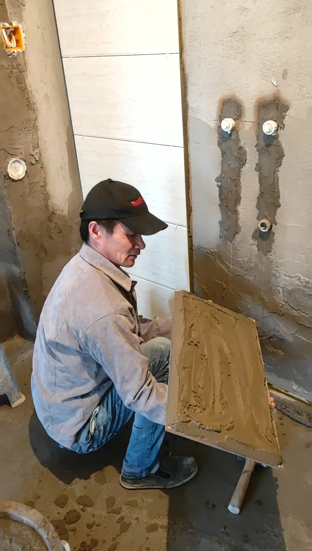 贴砖之前看好墙面厚度