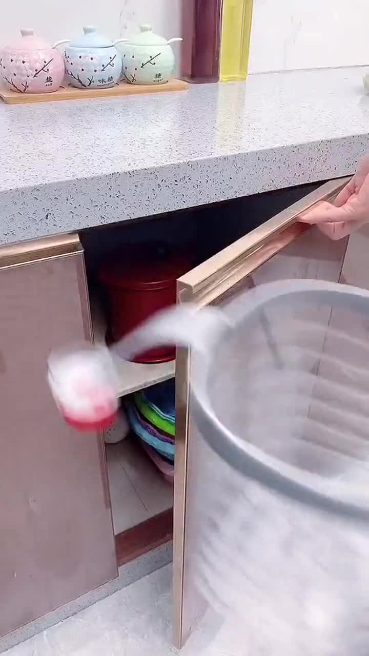 用完油壶不要扔,教你如何废物利用,看完是不是也想做一个呢