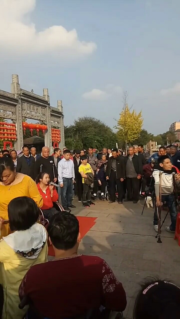 《渡红尘》内地女歌手乐桐演唱的流行歌曲