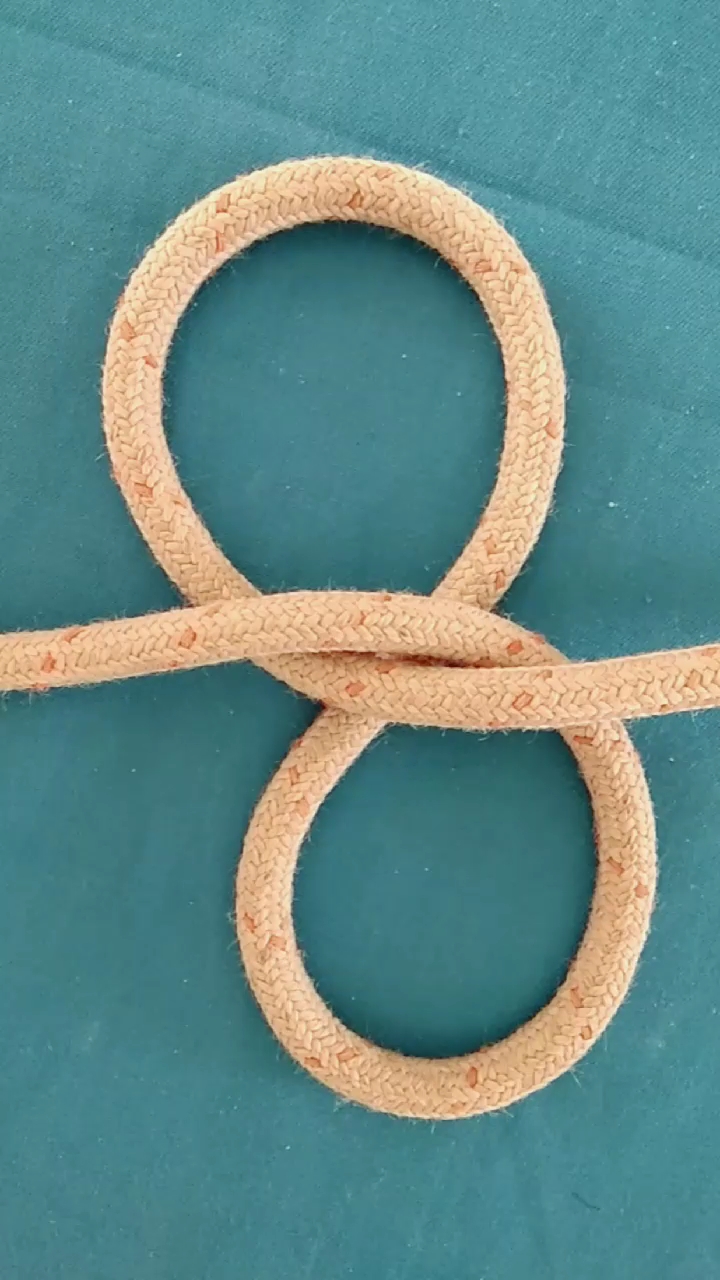 八字猪蹄锁金结