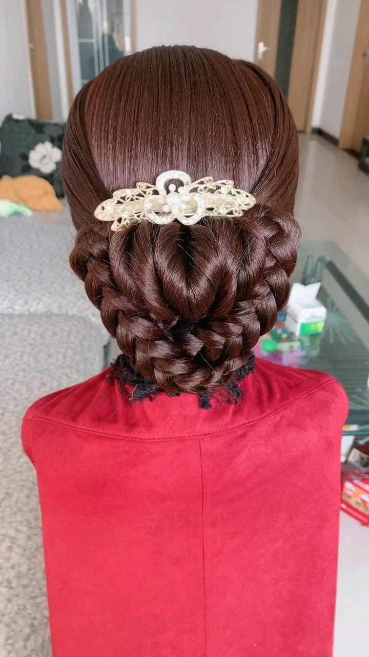 我要上热门#婆婆洋气款盘发