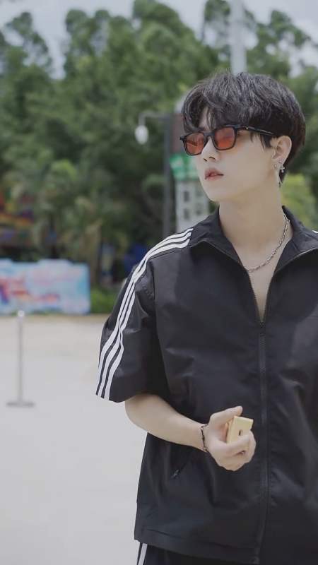 扫码下载度小视 发个视频 让别人知道 志鸿白马小志 28.