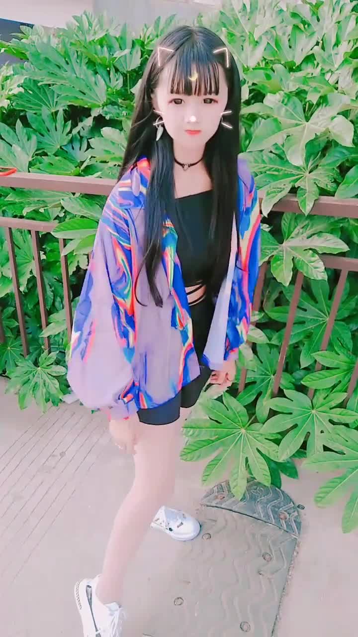 想听每人叫一句阿香小姐姐心心