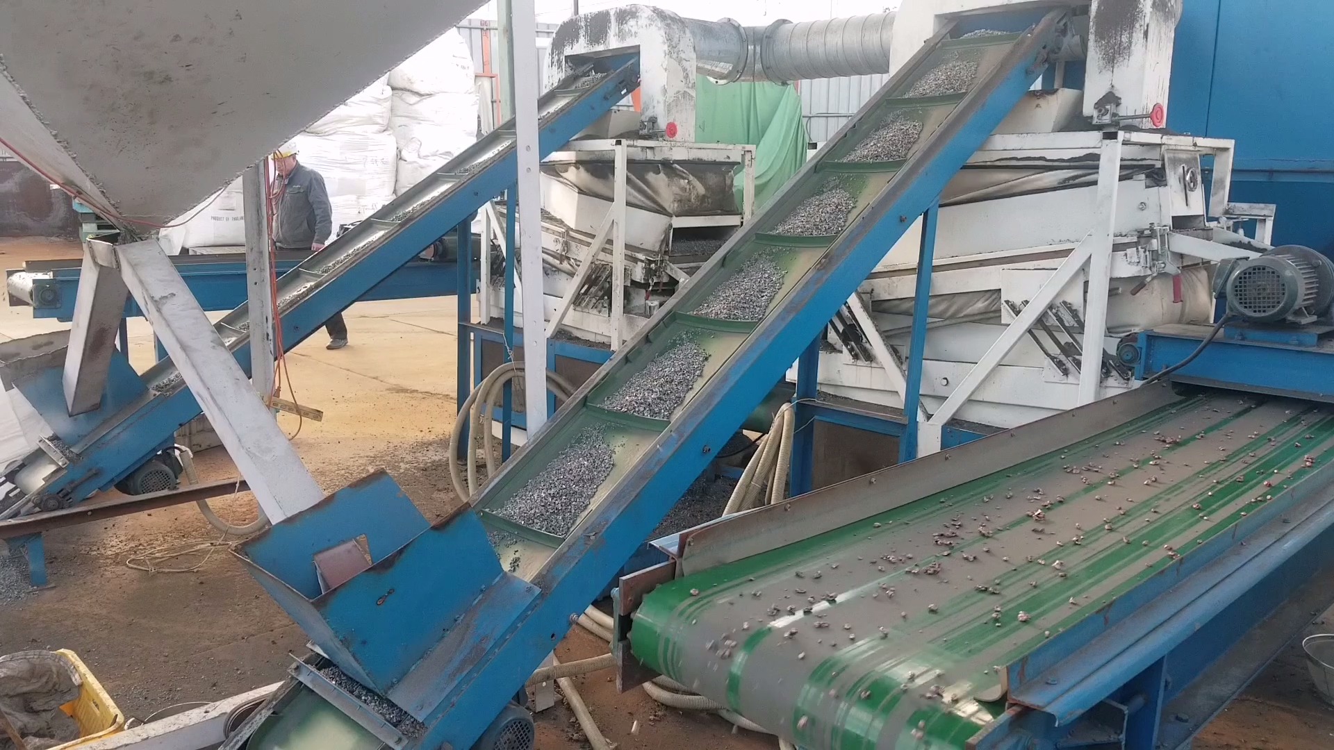 箱式破碎机#大型破碎机设备 铜铝水箱