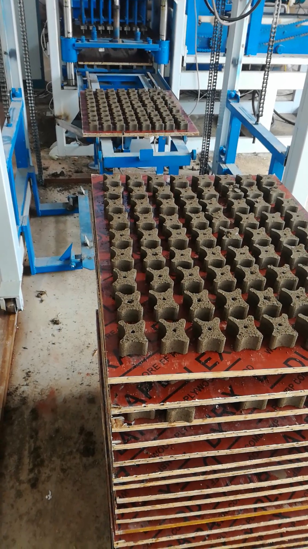 混凝土垫块机c30梅花型圆形高强度钢筋保护层垫块机高速高铁.