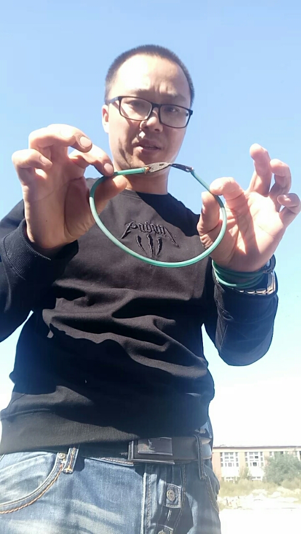 有多少玩无架打飞靶打手的