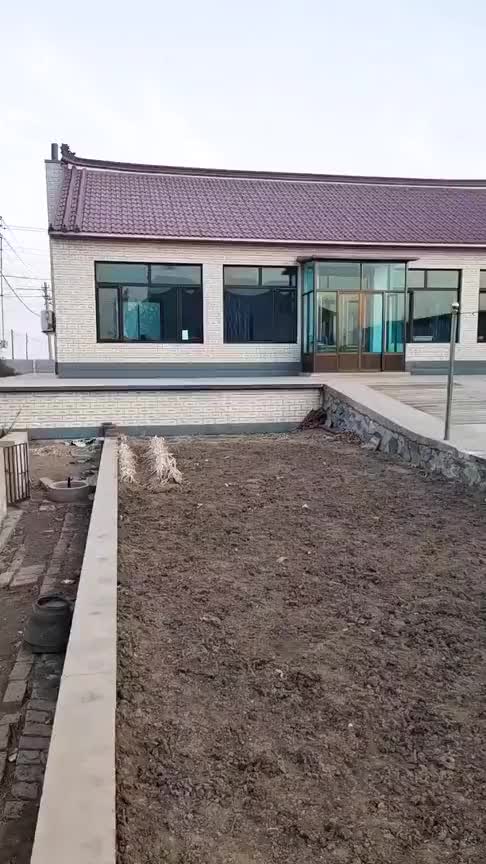 看这农村大院咋样,他要52000我给他48000