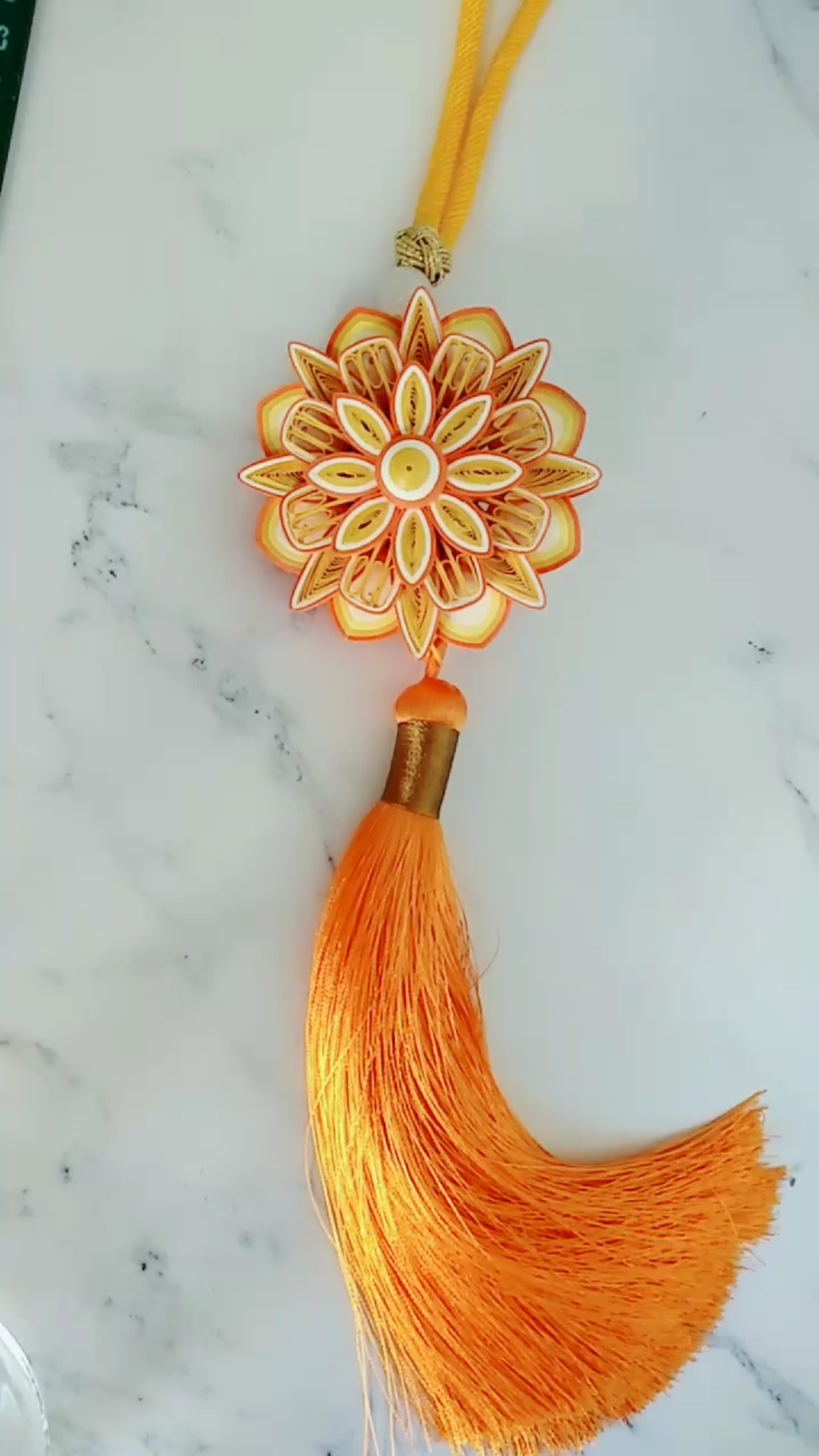 我的衍纸日记#很漂亮的一款黄色系车挂制作完工