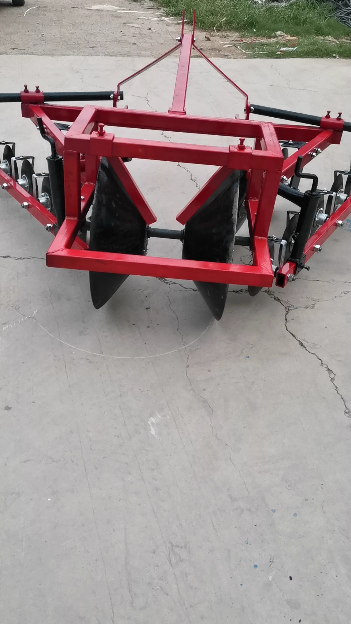 打埂平地机,打埂平地一次成型,宽窄可调,15匹马力以上的四轮拖拉机都