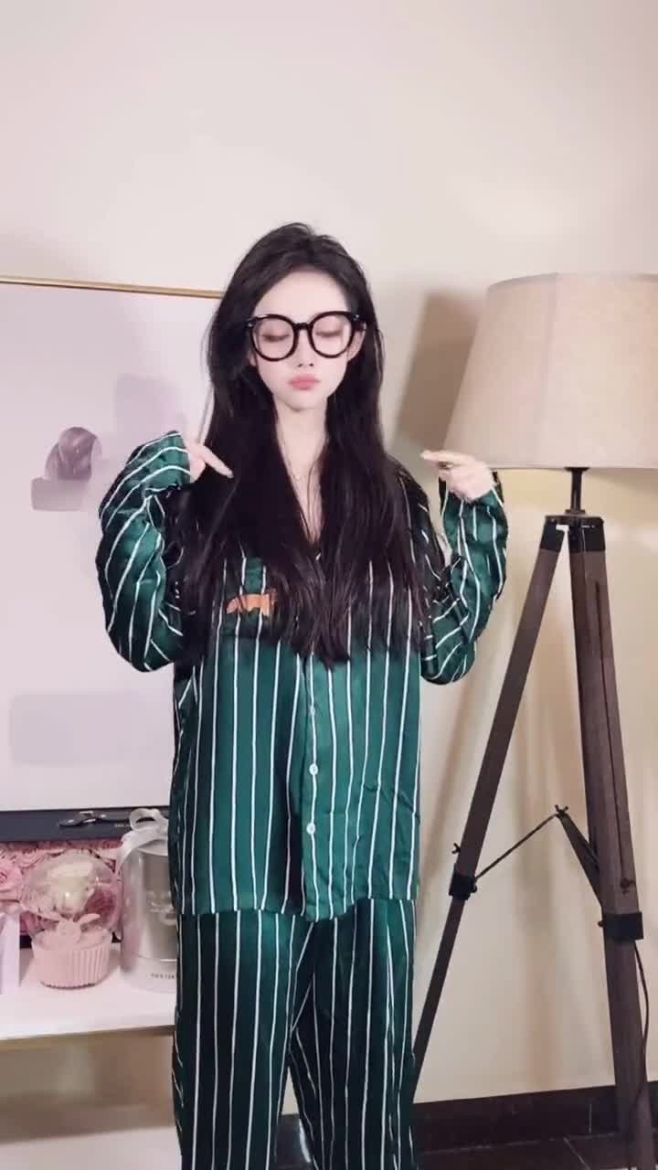 今天不看文案,看我就够了双马尾弹力摇