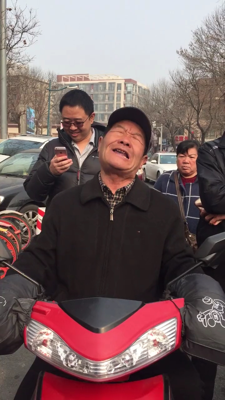 天津网红大爷是个有故事的人