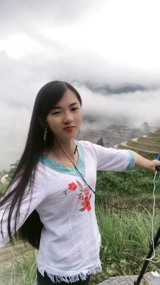 高山在云雾里……@桂林小辣椒 #故乡的原风景 #我站在山坡上