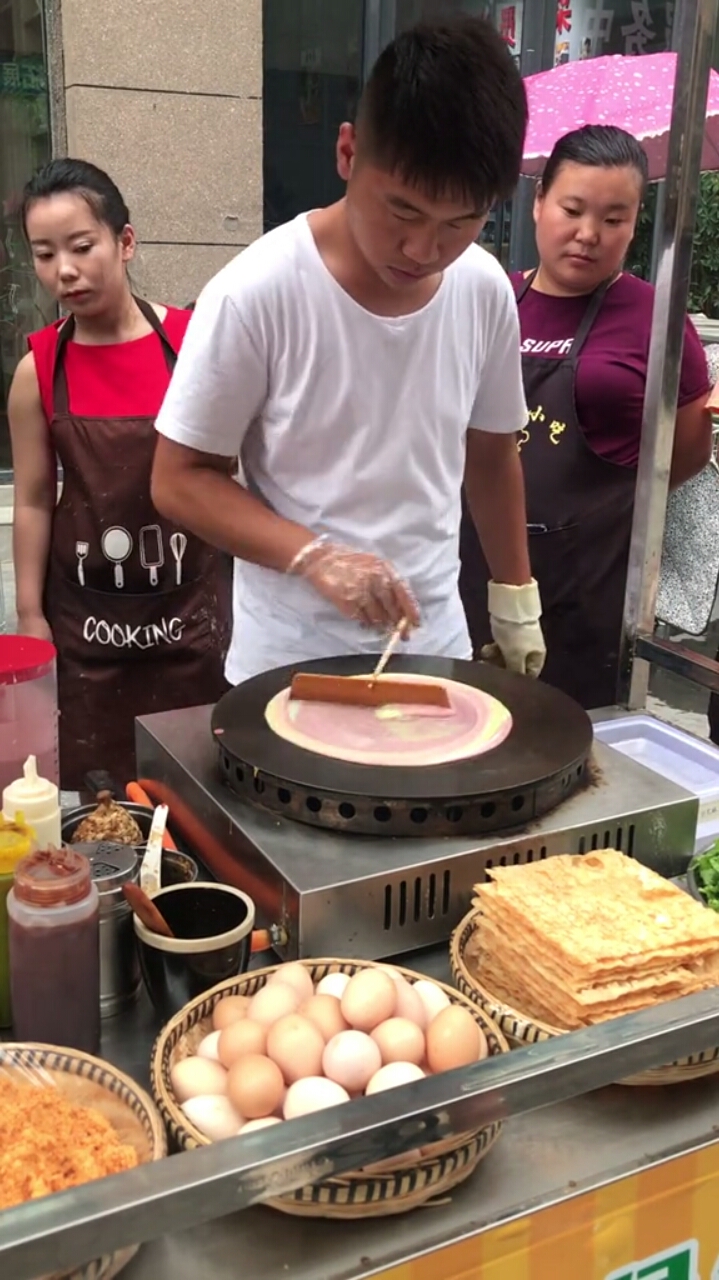 路边摊特色小吃煎饼