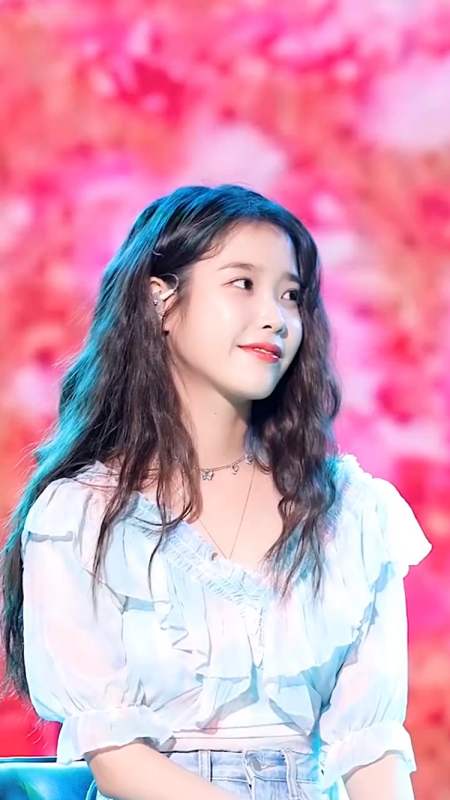 iu#虽然李恩成功封印住了大妈笑,但场面似乎还是有些失控-全民小视频