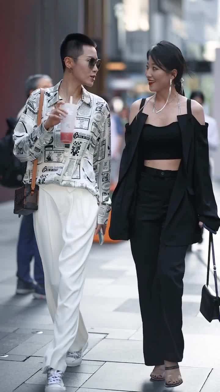 玉总长得这么帅气,你让那些男人怎么办?
