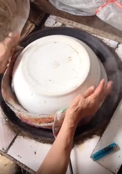 谁这样蒸过包子掀开锅盖一看,老一辈人的办法真多啊