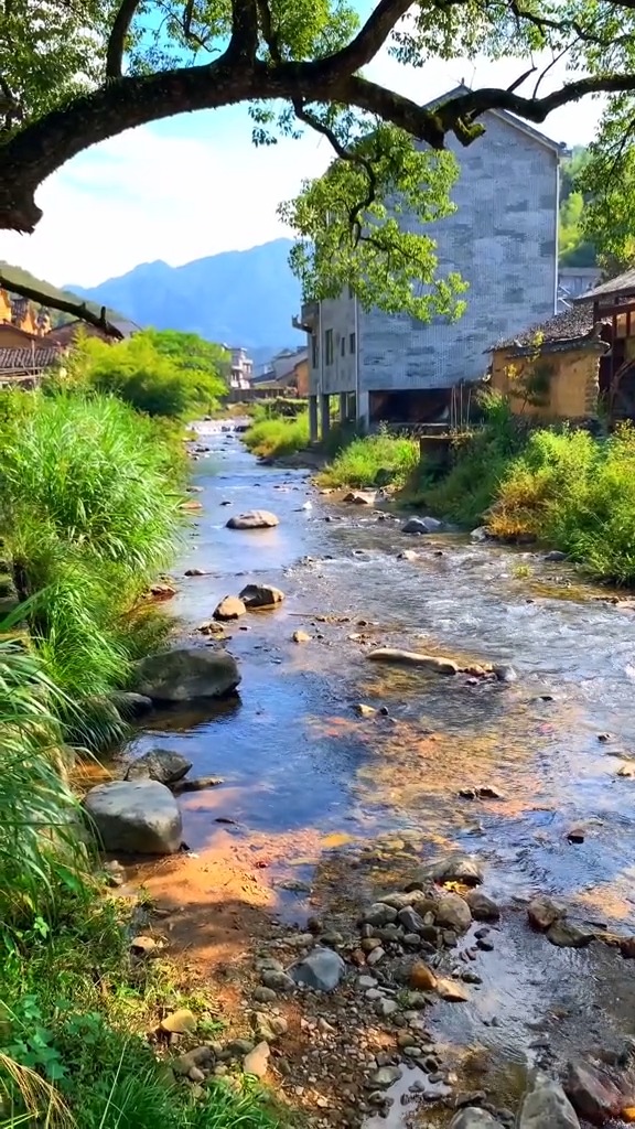 小桥流水人家,小溪流水哗啦啦-度小视